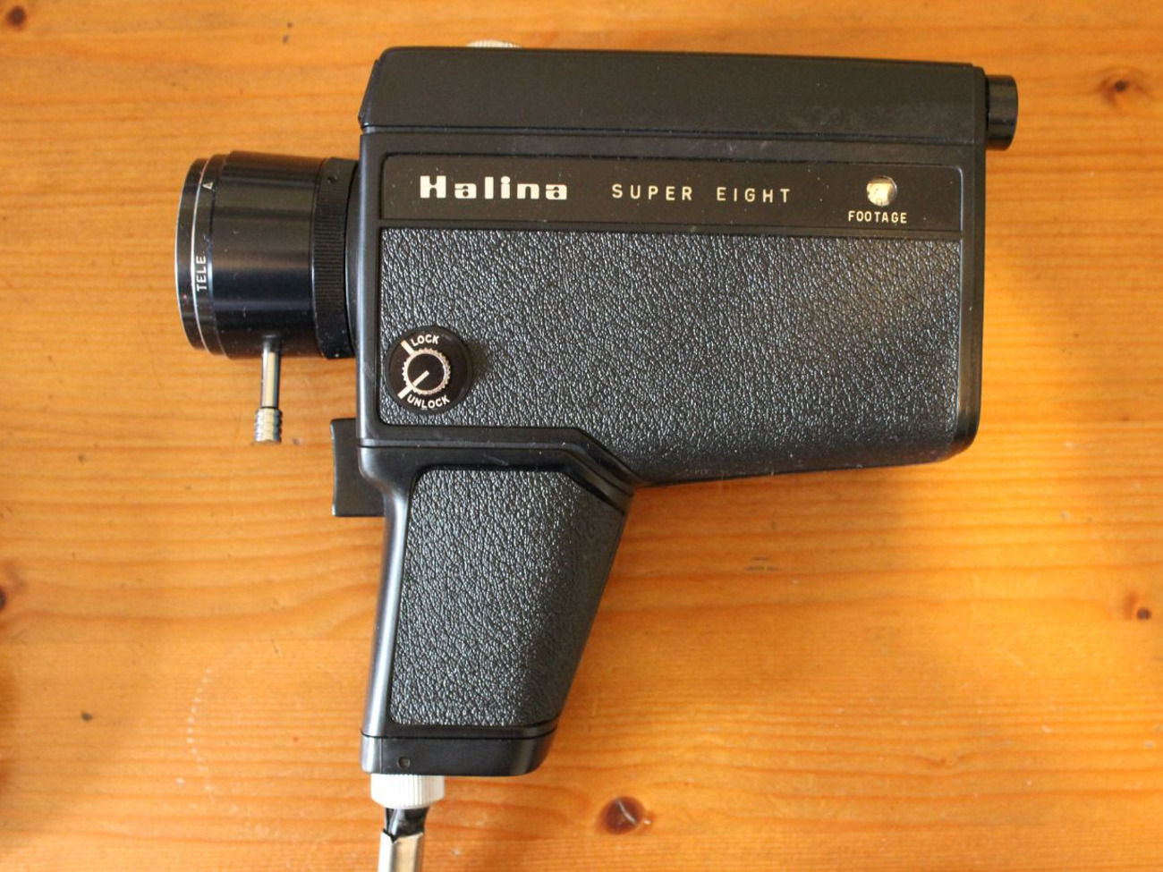 Halina super 8mm cine camera and case