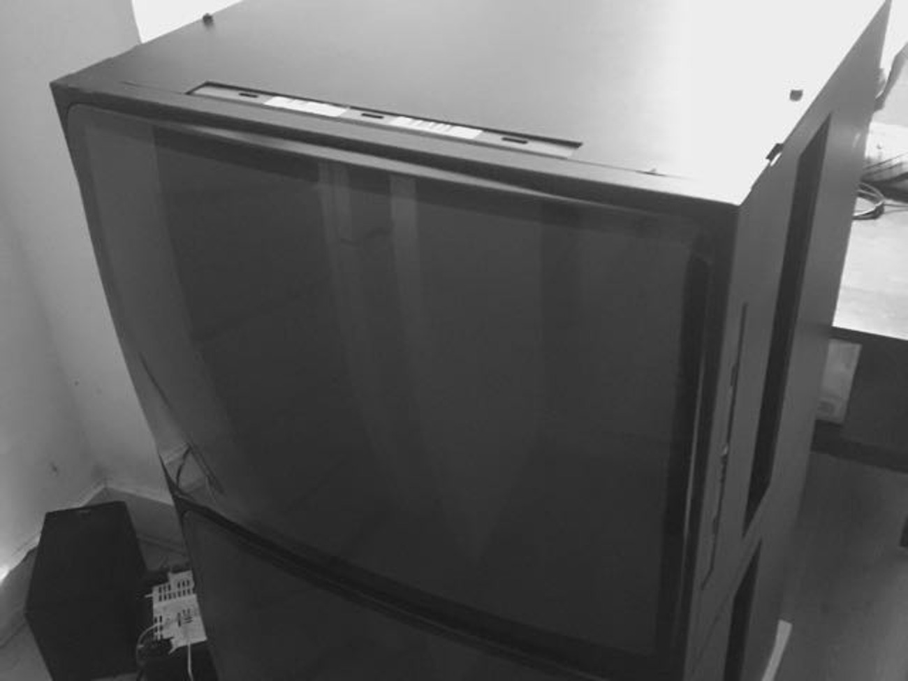 Hantarex mgg28rgb broadcast monitor, crt