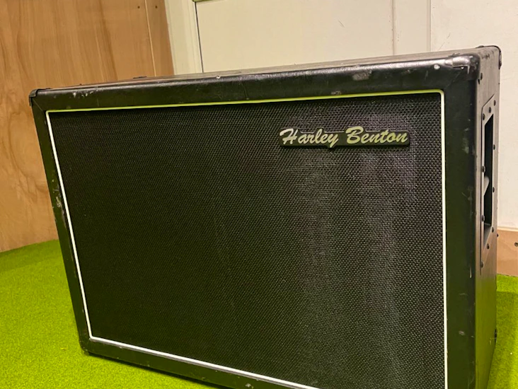 Harley benton g212 2x12 guitar cab
