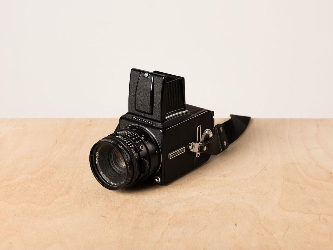 Hasselblad 500 c/m - 120 medium format film camera