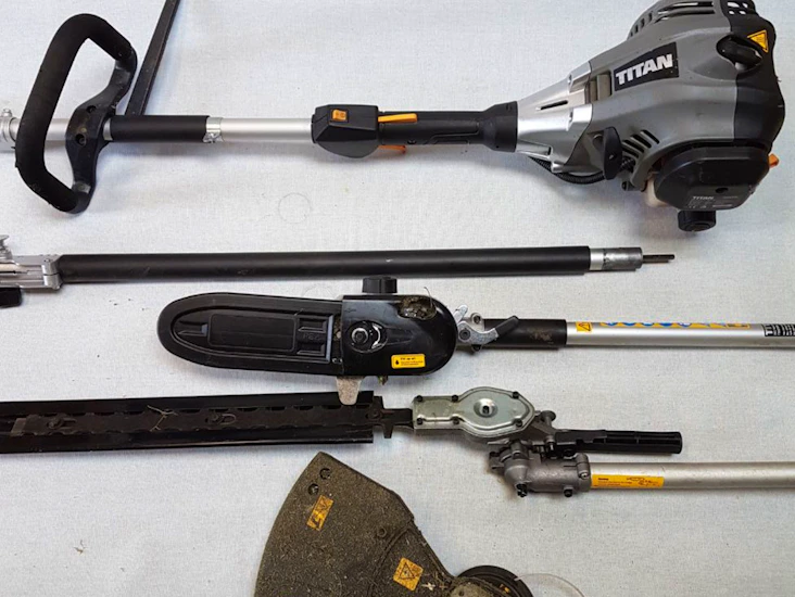 Hedge trimmer, pruner chainsaw and weed strimmer