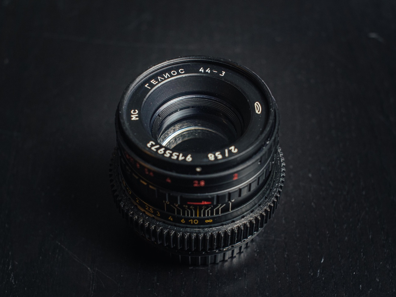 Helios 44 anamorphic vintage lens - ef mount