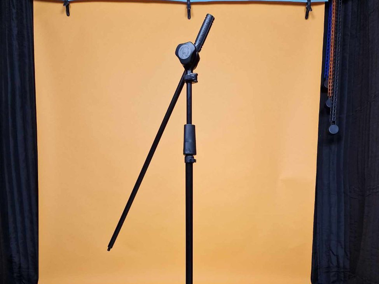 Hercules ms432b microphone boom stand
