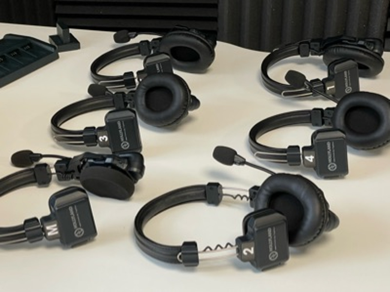 Hollyland solidcom c1 full duplex headset wireless intercom 