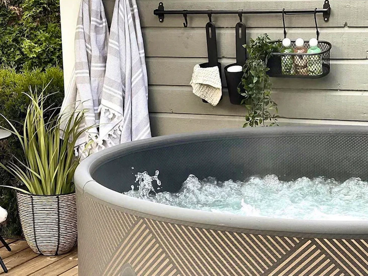 Hot tub hire