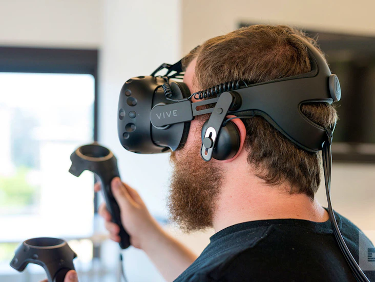 Htc vive vr headset (virtual reality)