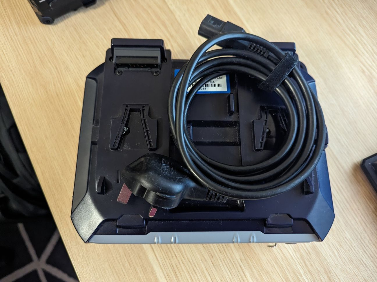 Idx vl2000s fast charger