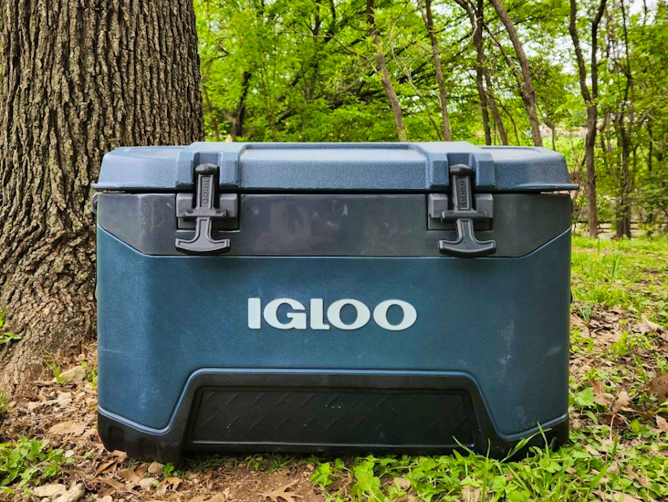 Igloo cooler, 52 qt.