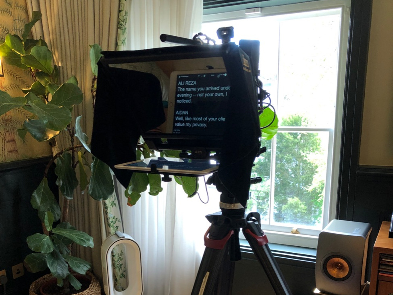 Ikan teleprompter autocue system