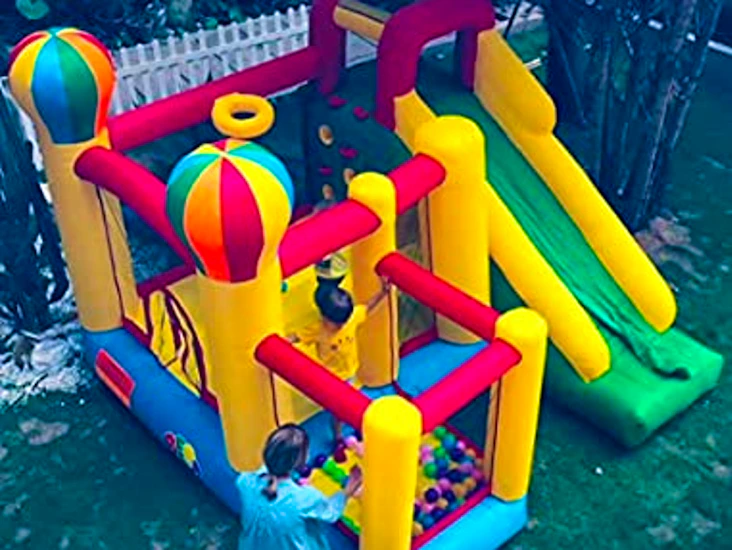 Inflatable bouncy castle 10ft x 10ft