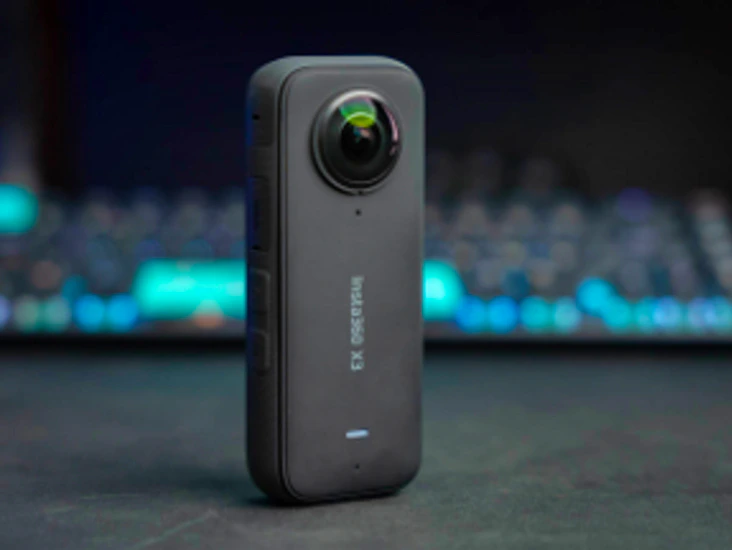 Insta 360 x3 • 360 camera