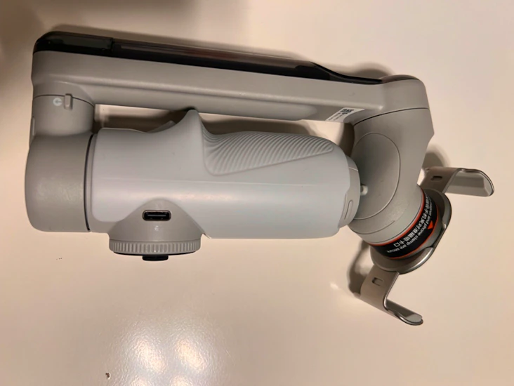 Insta360 flow iphone stabilizer