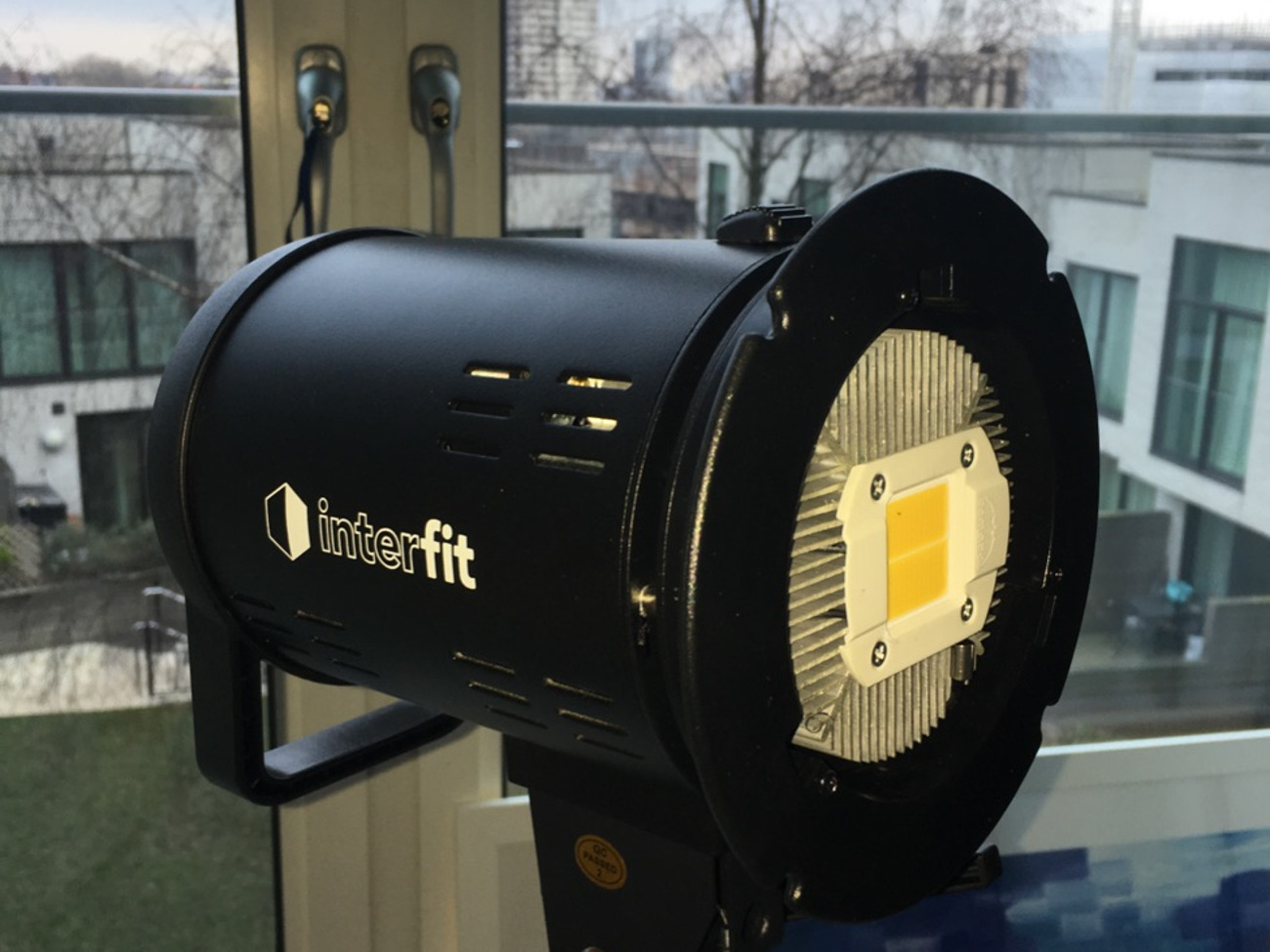 Interfit lm8 100w led video light