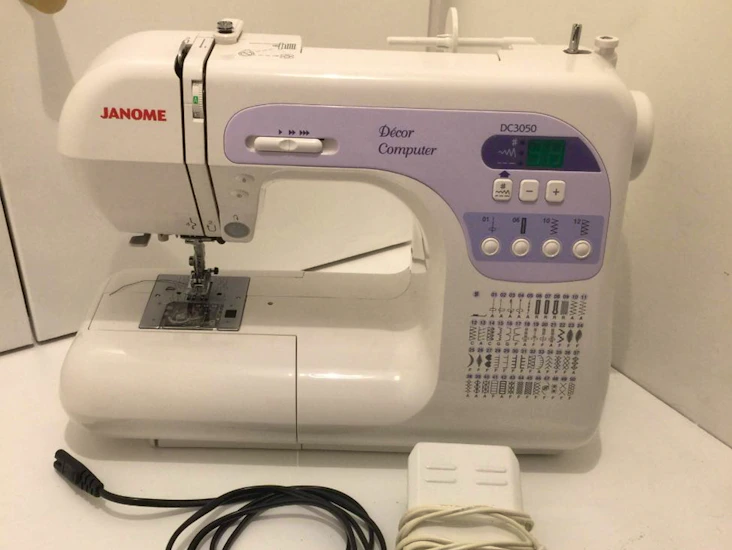 Janome digital sewing machine, model dc3050
