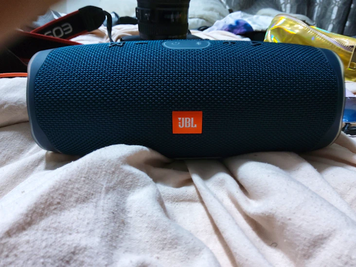 Jbl charge 4 bluetooth speaker
