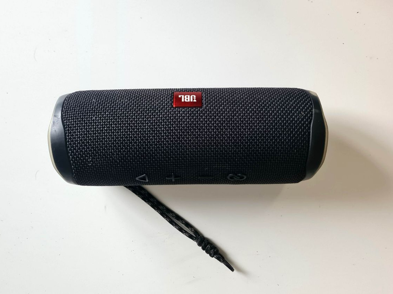 Jbl flip essential 2