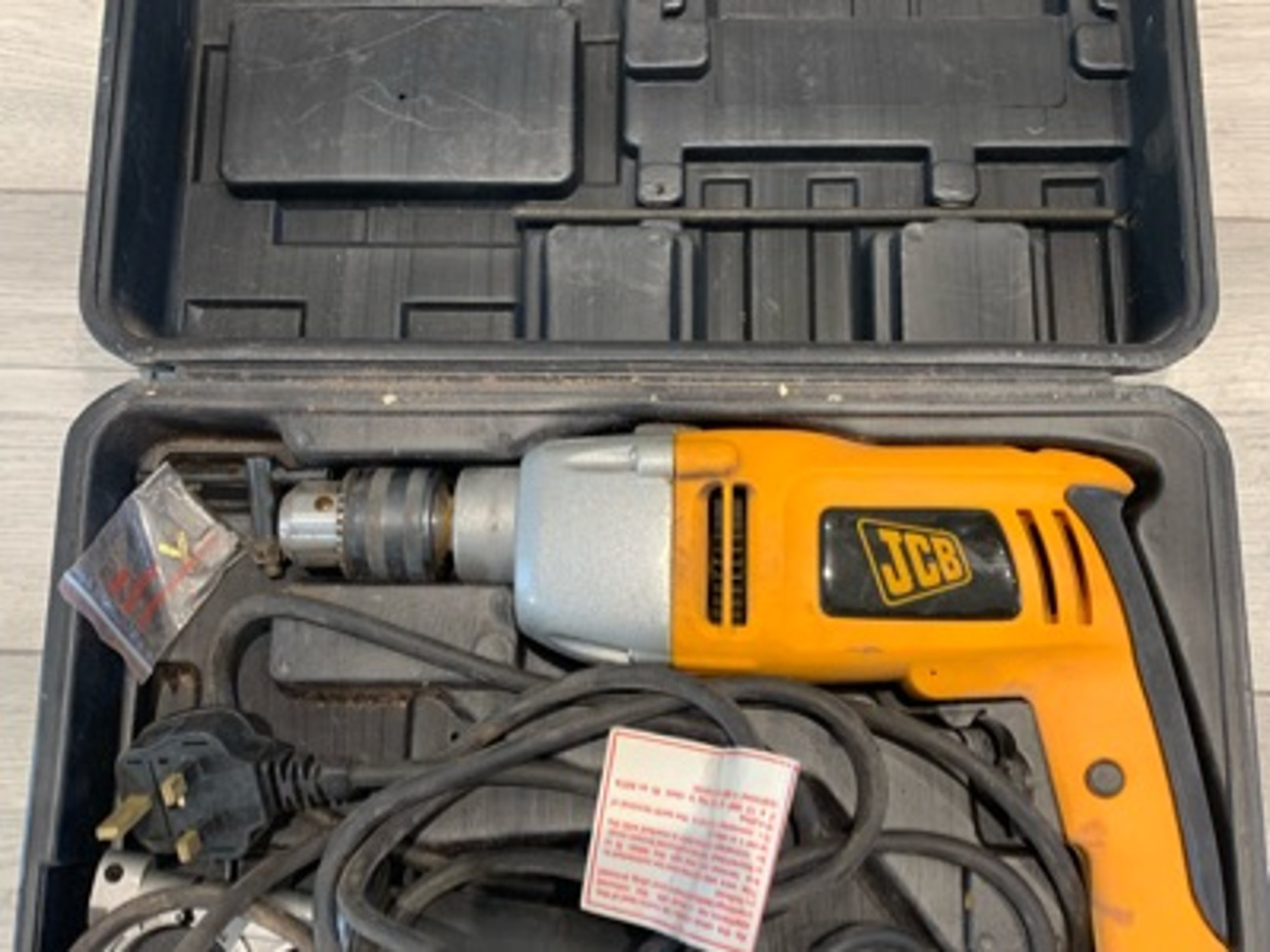 Jcb 240v hammer drill