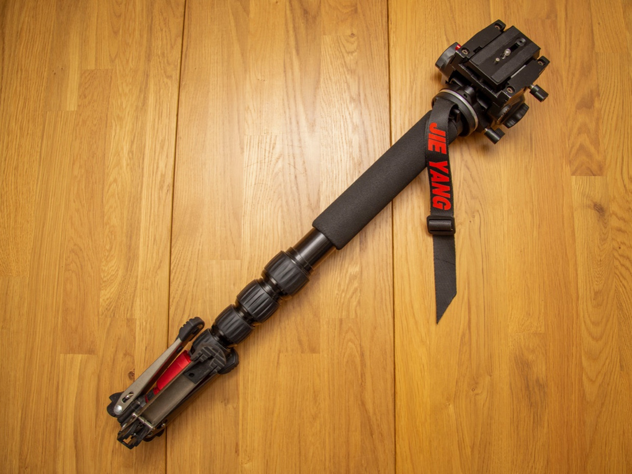 Jie yang jy0506 aluminum monopod with fluid drag head