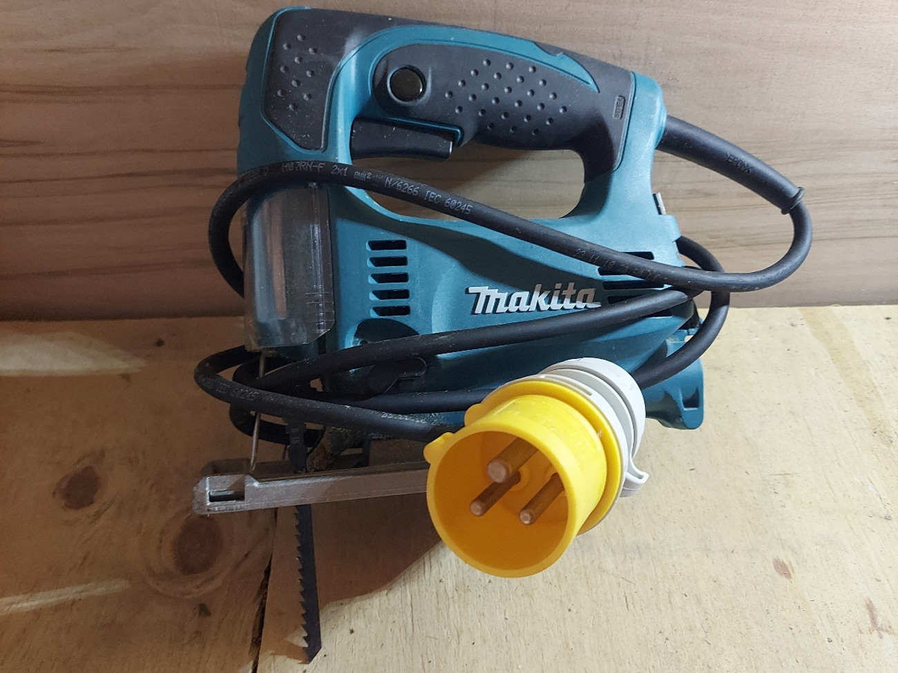Jigsaw makita