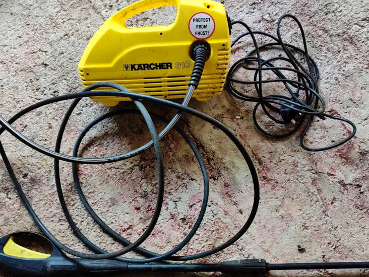 Karcher k2 310 pressure washer