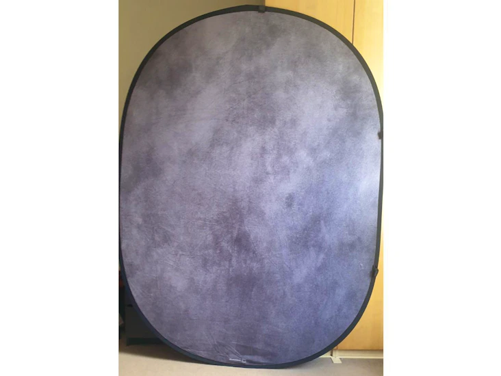 Kates textured blue/ grey collapsible oval backdrop