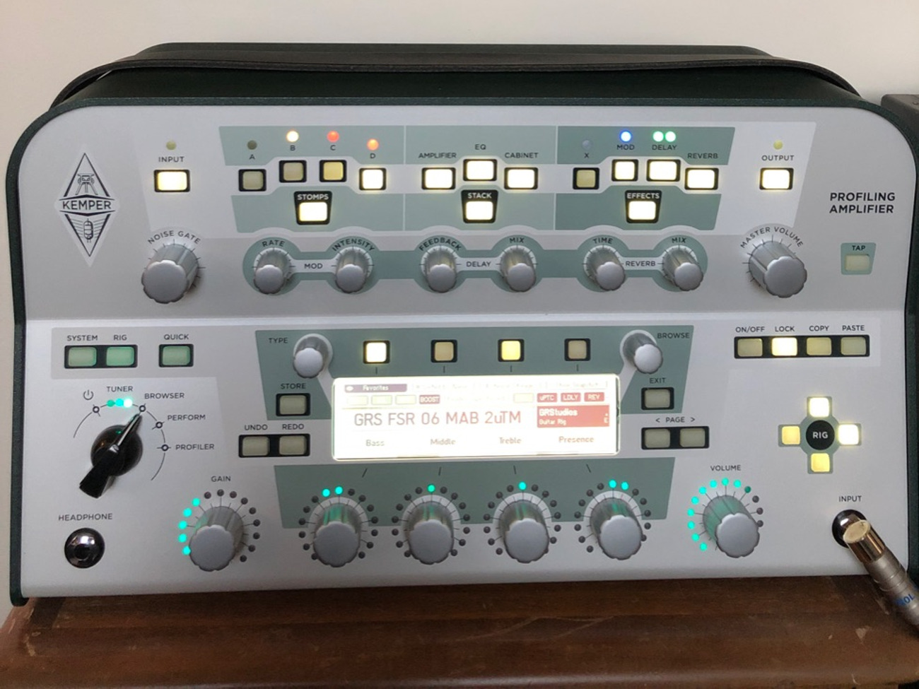 Kemper profiler ( unpowered)