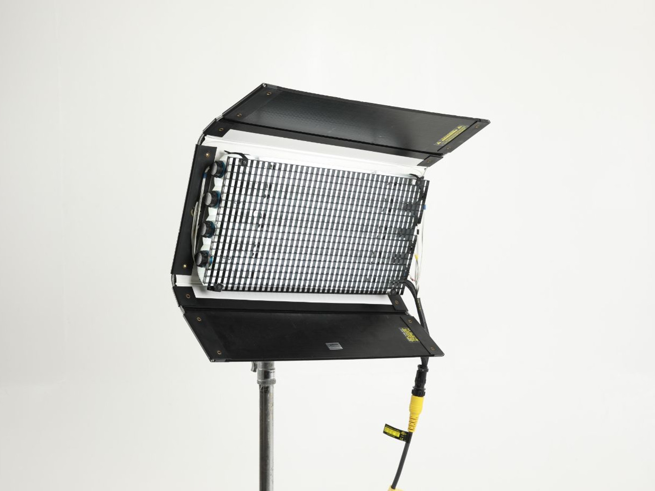 Kino flo 2ft 4bank continuous light