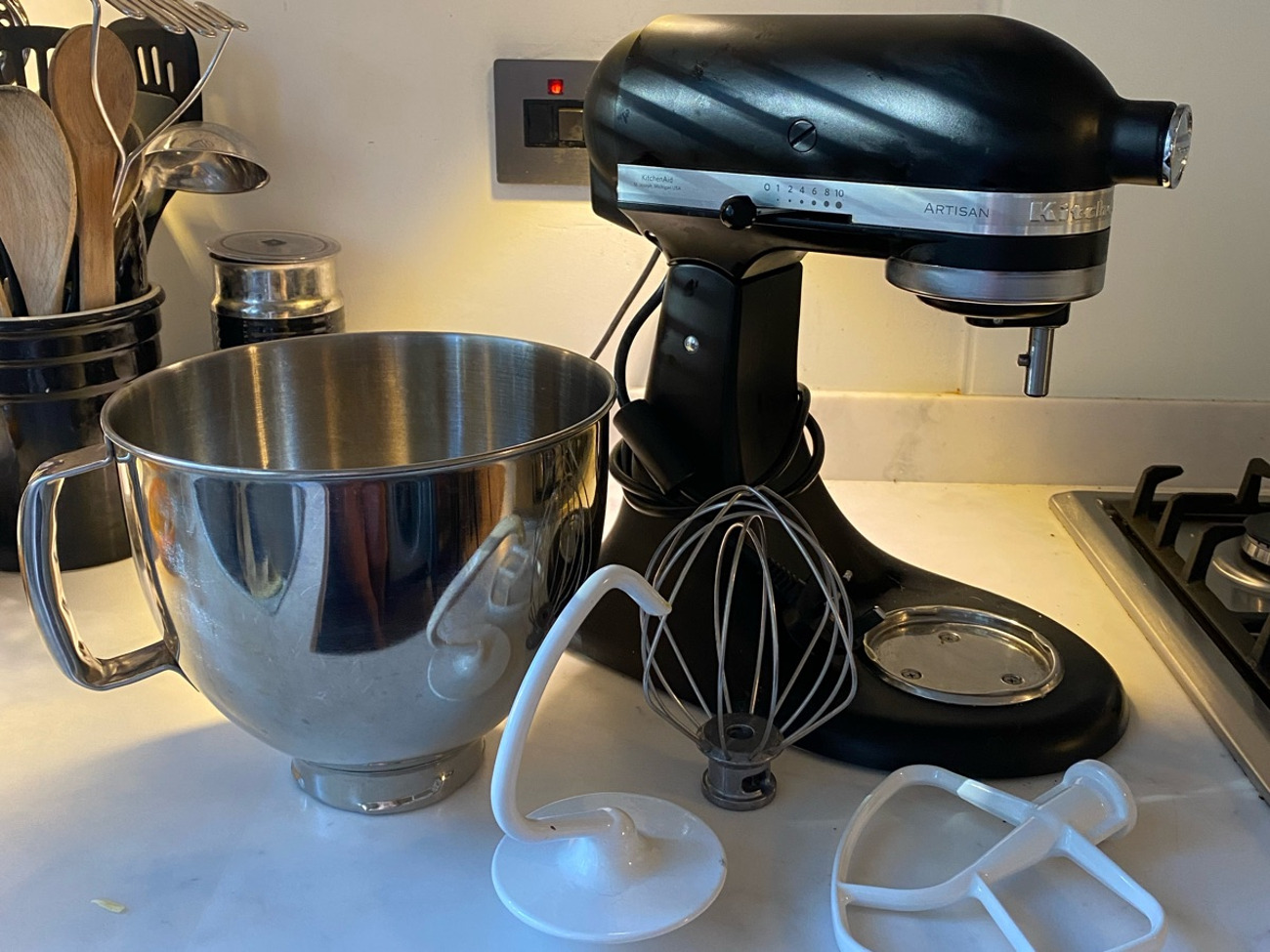 Rent KitchenAid stand mixer from Emma W, Peckham, Southwark for £5