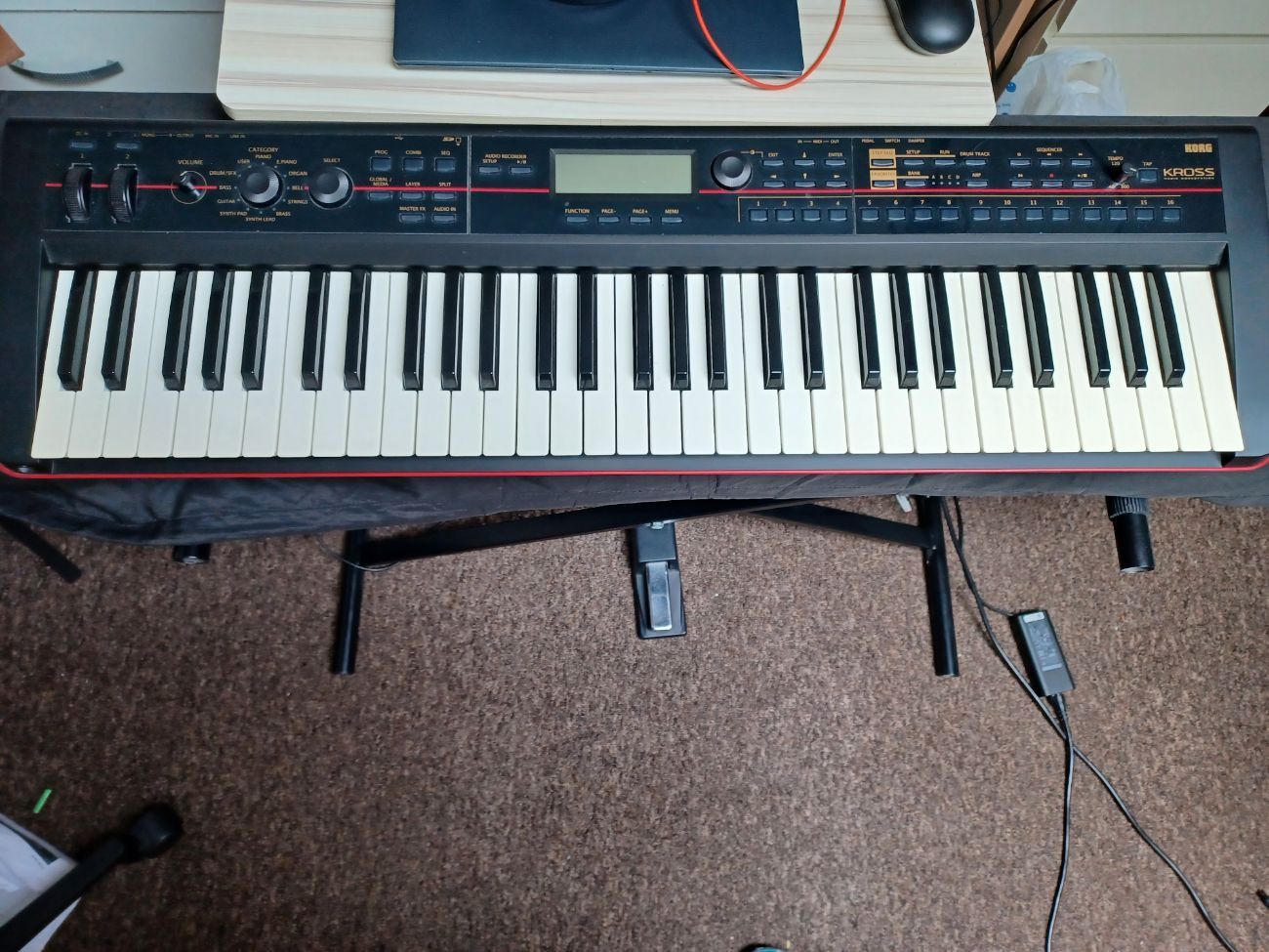 Korg kross music station