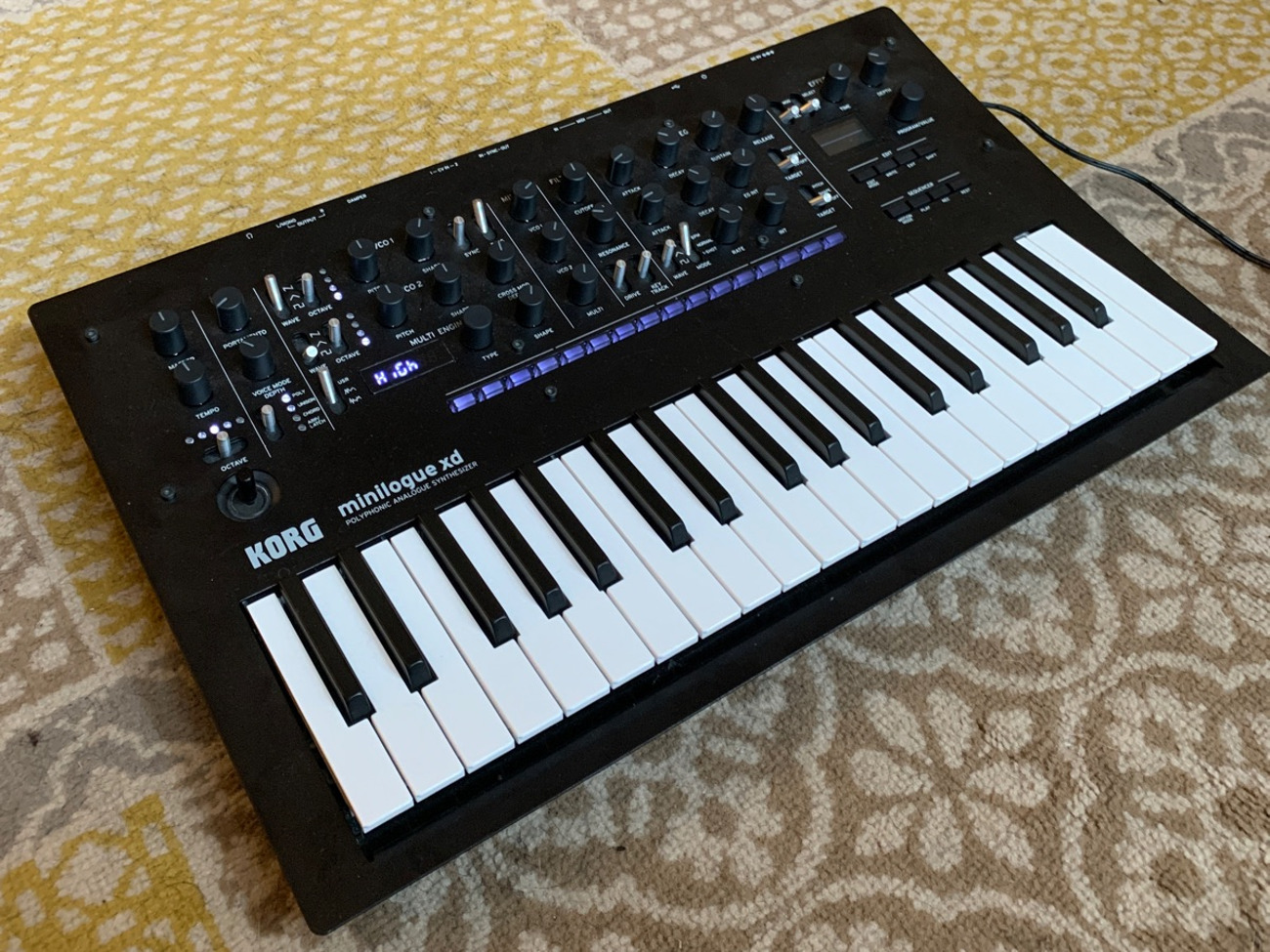Korg minilogue xd