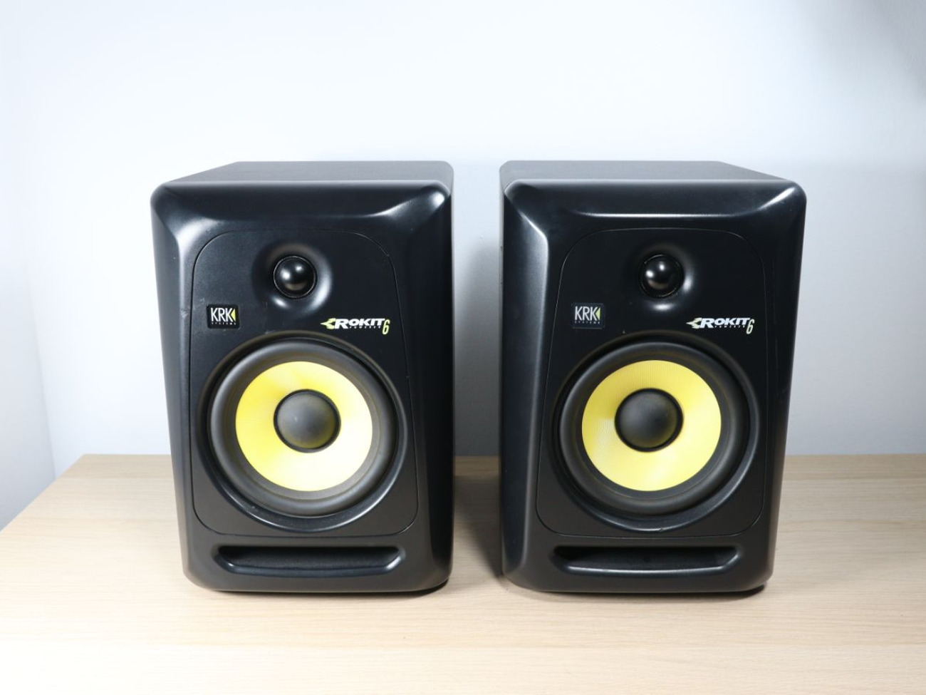 Krk rokit rp6 g3 speakers