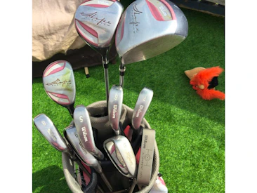 How Much Does It Cost to Rent Golf Clubs: A Quick Guide