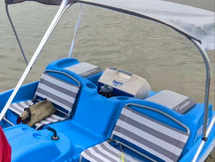 Laguna paddle boat pedal boat