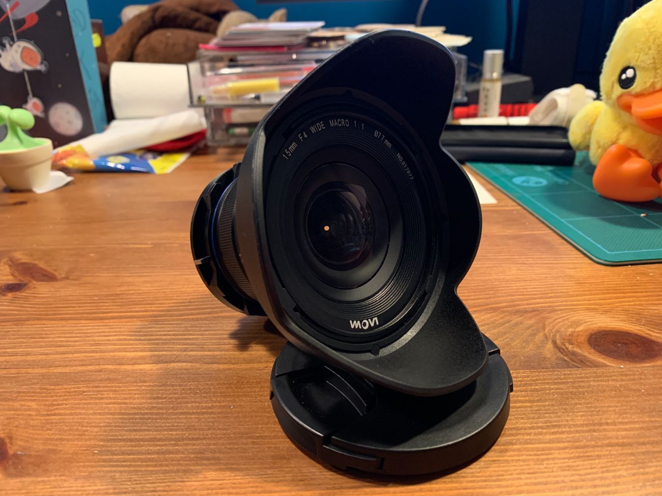 Laowa 15mm wide angle macro 1:1 lens for canon