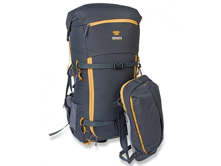 Large capacity 65l mountainsmith lariat hiking backpack