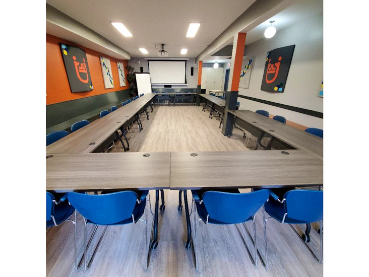 Large conference / meeting room
