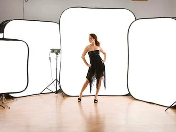 Lastolite 5 x 7 feet hi-lite background