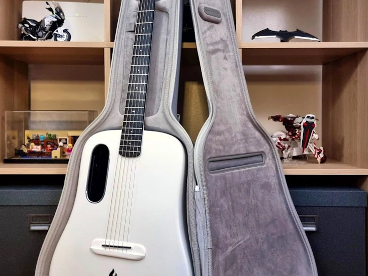 Lava me 3 (smart guitar)