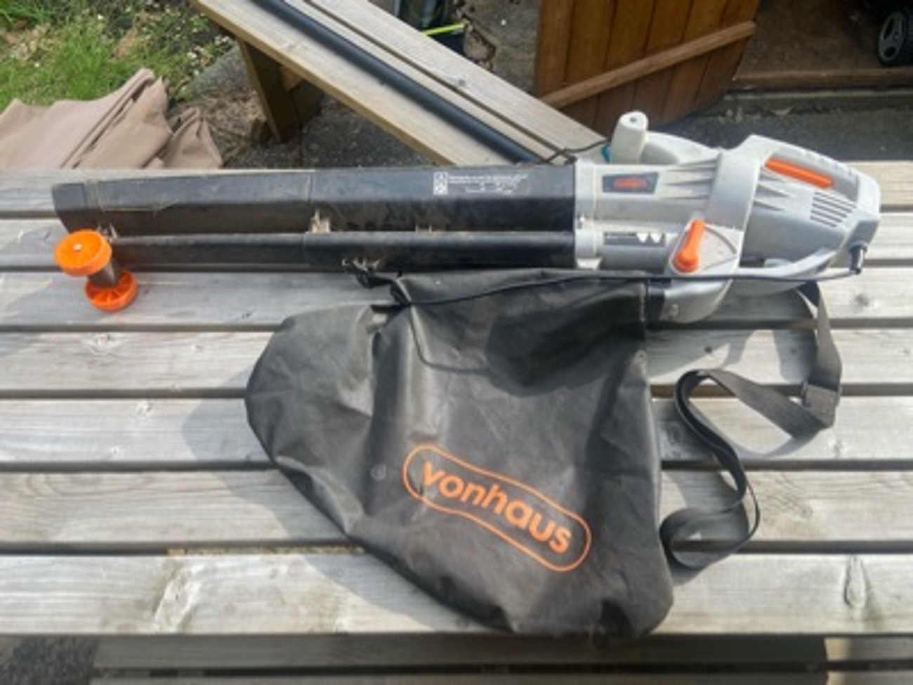 Leaf blower with vacuum & mulcher