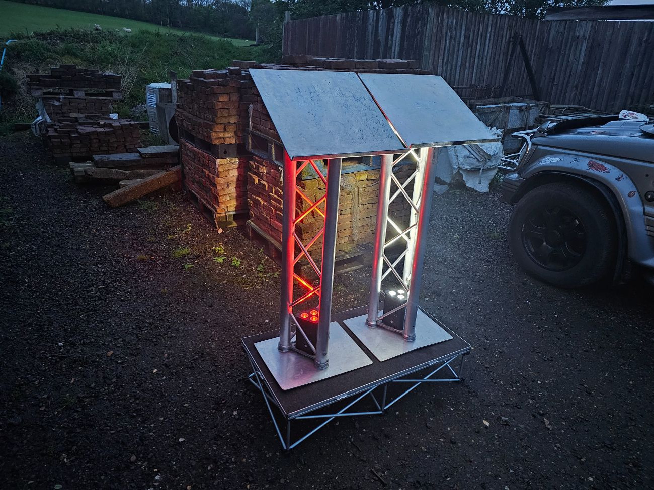 Lecterns x2  + x2   battery or mains powered lights
