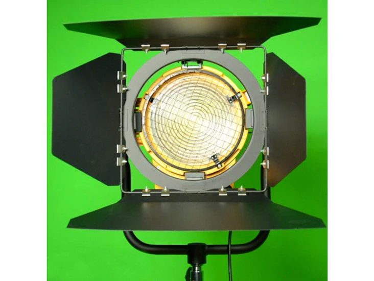 Led fresnel light with dimmer - 5600k