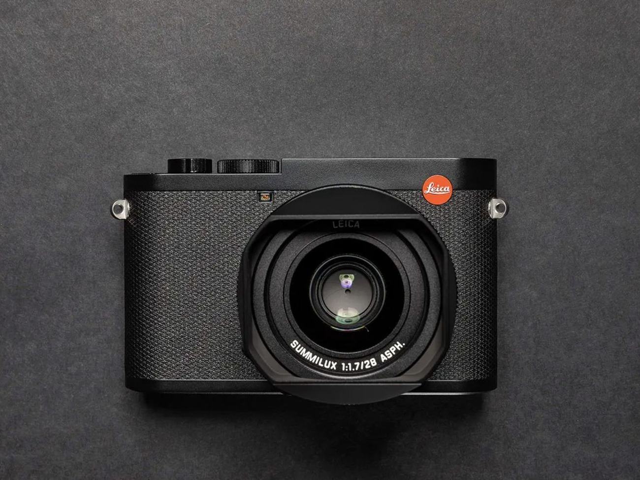 Leica q2 compact digital camera