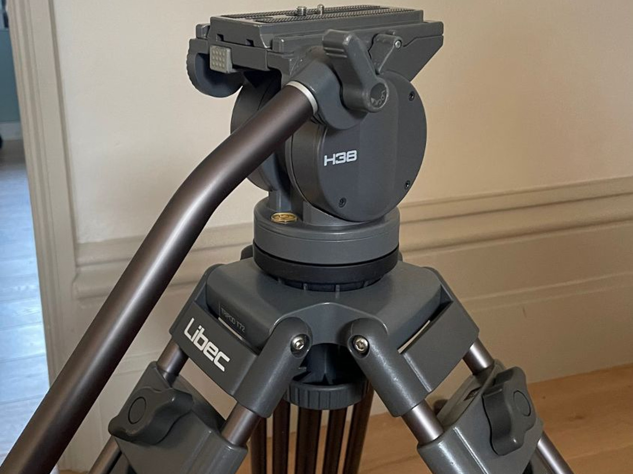 Libec tripod (with fluid head)