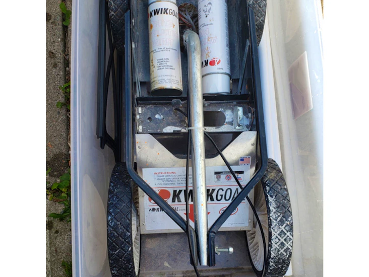 Line marker - paint machine