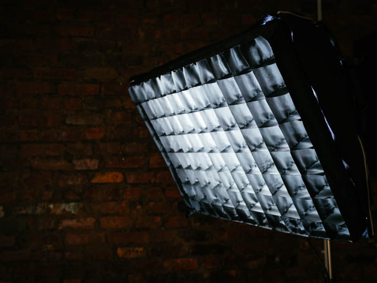 Litepanels astra 2 light kit: 6x bi color astra & 4x, large 