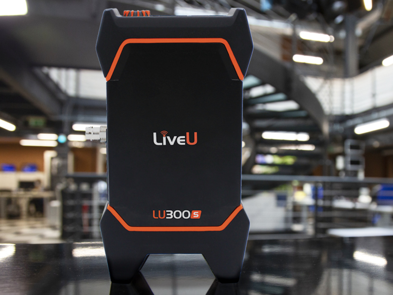 Live u 300s 5g 4k with unlimited data