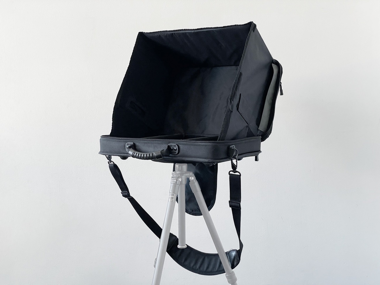 Seaport i-visor pro mag laptop bag