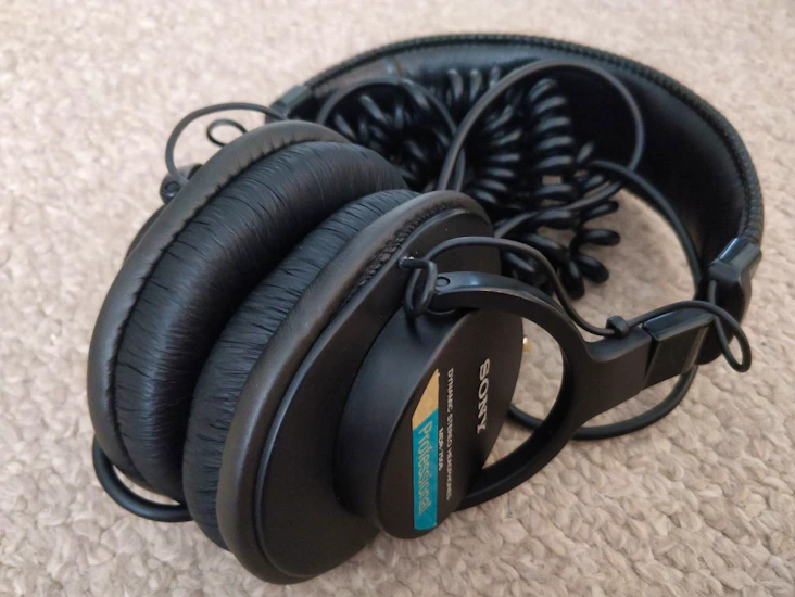 Location sound / studio headphones - sony mdr-7506