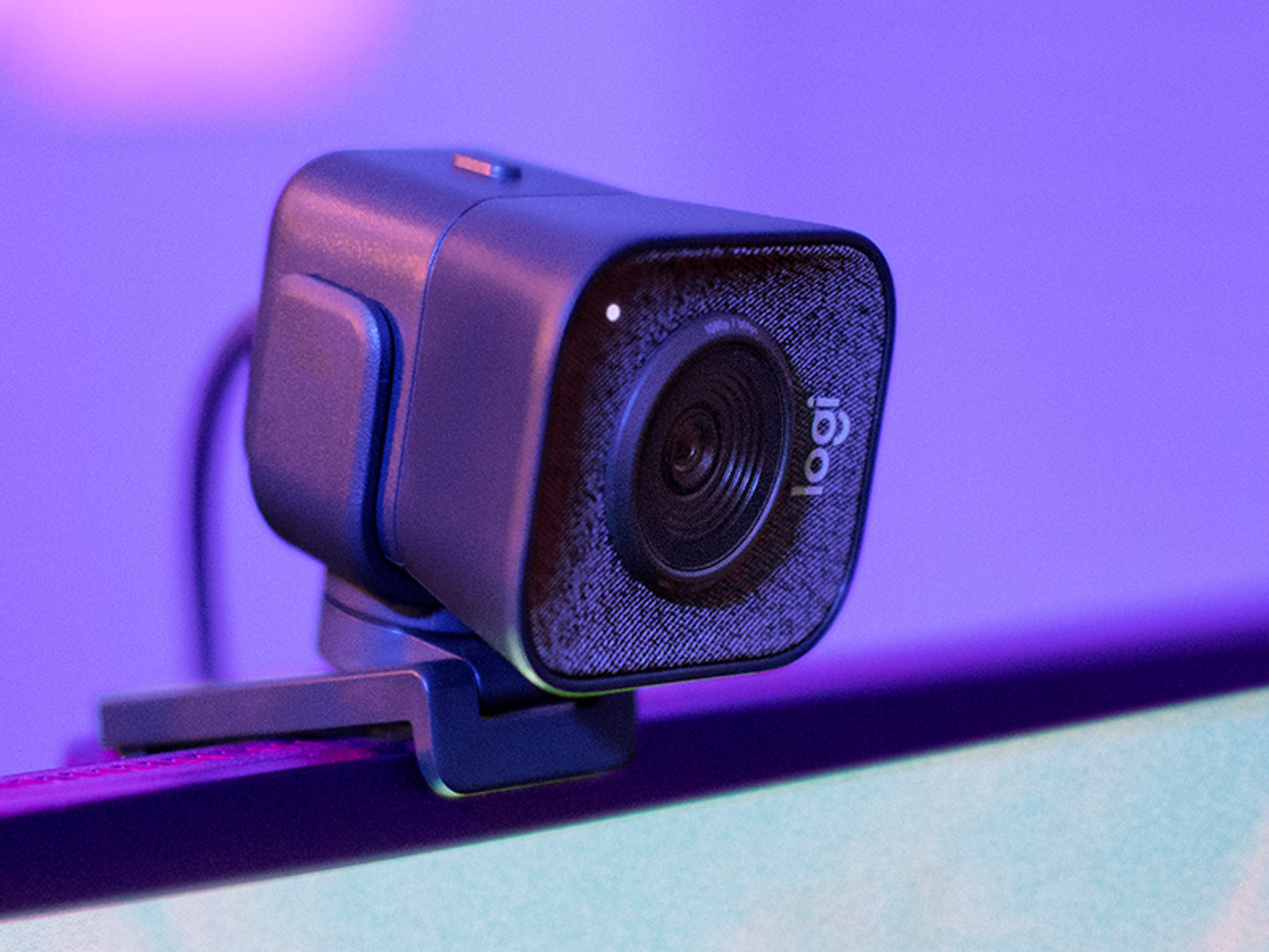 Logitech streamcam webcam