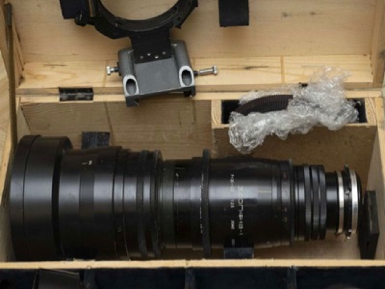 Lomo anamorphic zoom 20-120 t2.5 pl 